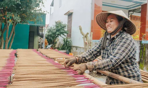 Làng hương trăm năm ở Quảng Bình sát tết lại ngát thơm thảo mộc
