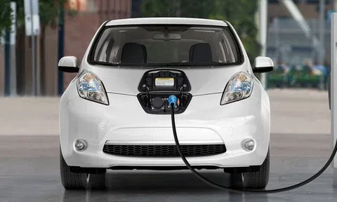 Xu hướng chuyển dịch từ xăng sang điện sẽ tạo bước nhảy vọt thị trường ô tô điện tại Việt Nam