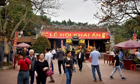 Hơn nửa triệu lượt khách đến Nam Định trong dịp Tết, sức hút từ du lịch văn hóa