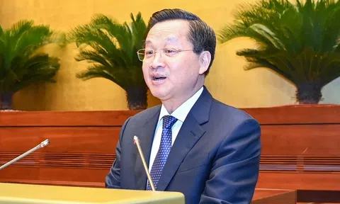 Chính phủ ưu tiên thúc đẩy tăng trưởng, quyết liệt ổn định thị trường vàng