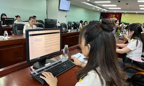 Nợ thuế chỉ vài trăm ngàn đồng cũng bị tạm hoãn xuất cảnh, Bộ Tài chính lý giải