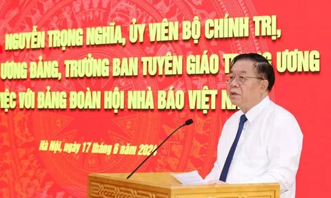 Tăng cường công tác giáo dục, bồi dưỡng đạo đức, chuyên môn và nghiệp vụ cho người làm báo