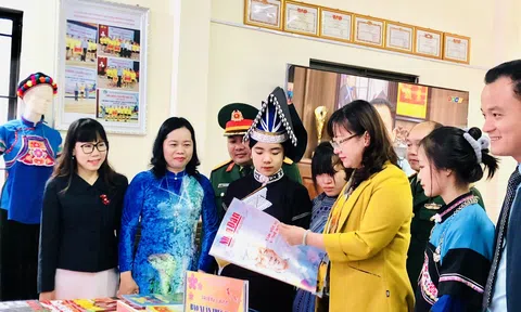 Mấy suy nghĩ về đổi mới phát triển báo chí hiện nay