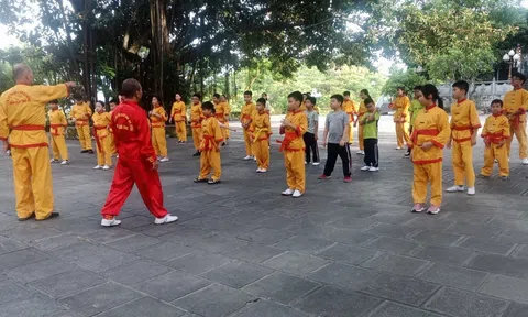 Sôi nổi các hoạt động sinh hoạt hè cho thanh, thiếu nhi tại Đền Cửa Ông