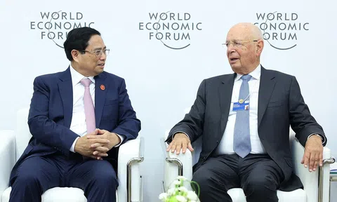 Thủ tướng: Việt Nam ưu tiên các dự án thúc đẩy chuyển đổi số, tăng trưởng xanh