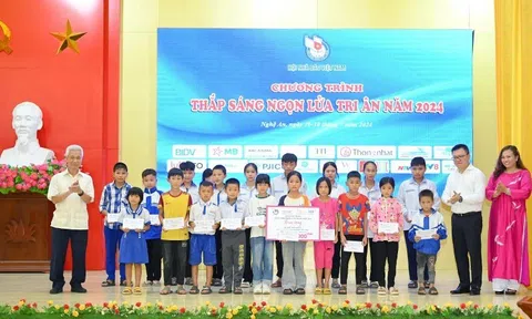 Hội Nhà báo Việt Nam triển khai chương trình 'Thắp ngọn lửa tri ân'