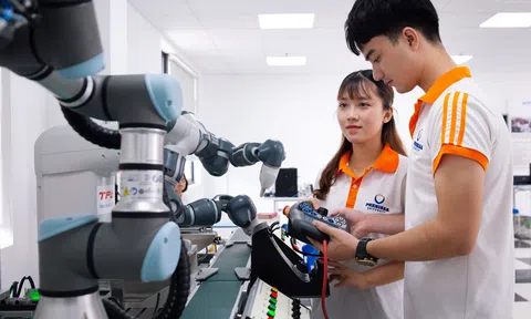 Việt Nam tiếp tục đẩy mạnh công nghiệp hóa, hiện đại hóa đất nước trong tầm nhìn đến năm 2045