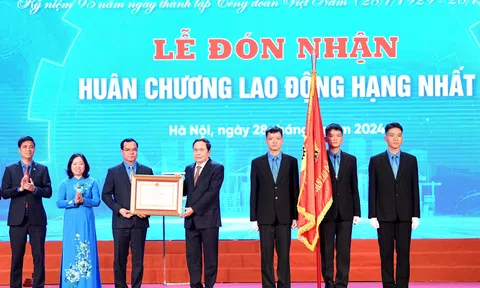 Công đoàn Việt Nam phải đổi mới mạnh mẽ, toàn diện đóng góp xứng đáng vào sự nghiệp cách mạng của Đảng, của dân tộc