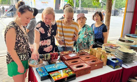 Việt Nam đón gần 10 triệu lượt khách du lịch quốc tế trong 7 tháng năm 2024