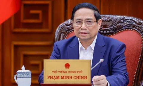 Điều hành chính sách tiền tệ về lâu dài, phải tính toán bài bản nhằm khuyến khích đầu tư, mở rộng sản xuất