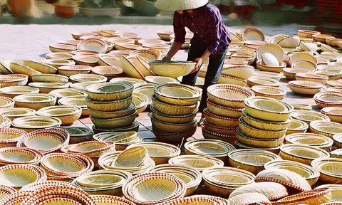 Làng nghề cần có những thay đổi để thích ứng - Từ ứng dụng công nghệ tới liên kết mở rộng thị trường