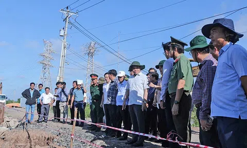 Tìm biện pháp giải quyết sạt lở bờ sông, bờ biển ở Cà Mau, Bạc Liêu