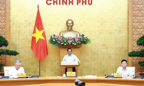 Phiên họp Chính phủ thường kỳ tháng 8, Thủ tướng đưa ra nhiều chỉ đạo ứng phó cơn bão số 3