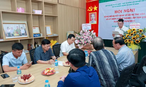 Cơ duyên đến với nghề báo và hành trình xây dựng tạp chí “xanh”