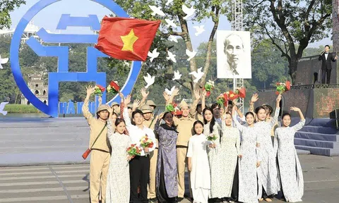 Kỷ niệm trọng thể 70 năm Ngày Giải phóng Thủ đô