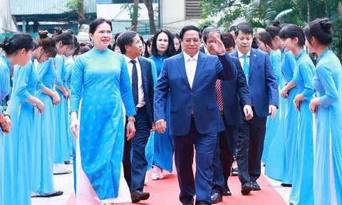 Thủ tướng: Trong lịch sử hào hùng của dân tộc, phụ nữ Việt Nam luôn có vai trò đặc biệt quan trọng