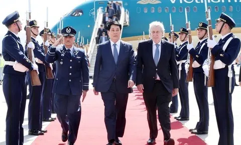 Chủ tịch nước Lương Cường đến Santiago, bắt đầu chuyến thăm chính thức Cộng hoà Chile