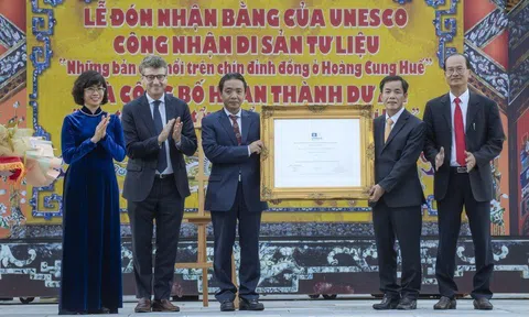 Di tích Cố đô Huế đón đón nhận bằng di sản tư liệu thế giới của UNESCO và những dấu ấn trong công tác bảo tồn tu bổ di sản