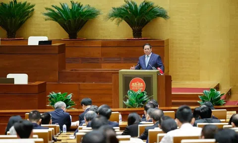 Thủ tướng Chính phủ: Lấy ổn định làm tiền đề thúc đẩy phát triển và phát triển để làm cơ sở cho ổn định