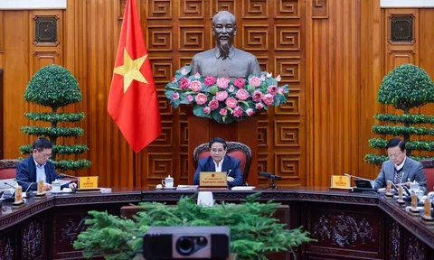 Nâng cao nhận thức của cán bộ, đảng viên về sắp xếp, tinh gọn tổ chức bộ máy gắn với tinh giản biên chế