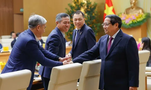 Thủ tướng Phạm Minh Chính chủ trì Hội nghị Thường trực Chính phủ gặp gỡ doanh nghiệp