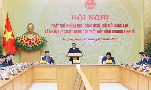 Phát triển khoa học, công nghệ, đổi mới sáng tạo và nhân lực chất lượng cao thúc đẩy tăng trưởng kinh tế