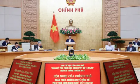 Thủ tướng chỉ đạo thực hiện một số nhiệm vụ, giải pháp trọng tâm để bộ máy hoạt động thông suốt khi sắp xếp