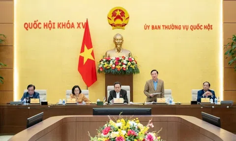 Chủ tịch Quốc hội: Nhiệm vụ trọng tâm là nghiên cứu sửa đổi, bổ sung một số điều của Hiến pháp