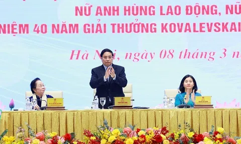 Thủ tướng gặp mặt nữ Anh hùng, nhà khoa học nhận giải Giải thưởng Kovalevskaia