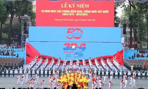 Tổ chức trọng thể Lễ kỷ niệm, diễu binh, diễu hành 50 năm giải phóng miền Nam, thống nhất đất nước
