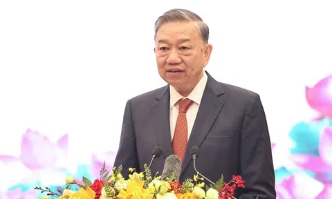 Đổi mới công tác xây dựng và thi hành pháp luật tạo động lực phát triển đất nước trong kỷ nguyên mới