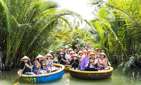 Đón mùa du lịch hè 2025 bùng nổ, các doanh nghiệp bước vào cuộc đua nâng cao chất lượng và kích cầu