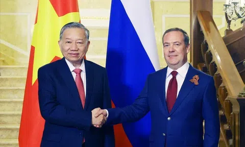 Việt Nam mong muốn hợp tác chặt chẽ với Liên bang Nga để nâng tầm quan hệ