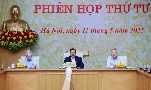 Thủ tướng: Phát huy sức mạnh khối đại đoàn kết toàn dân tộc, quyết tâm hoàn thành mục tiêu xóa nhà tạm, nhà dột nát