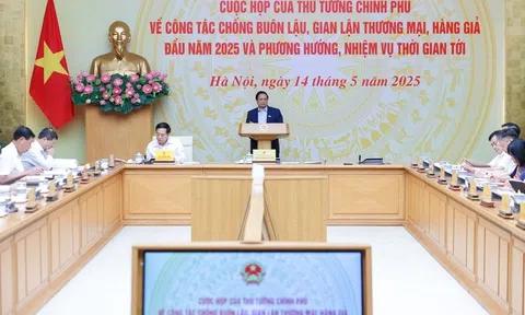 Thủ tướng: Lập tổ công tác đặc biệt, mở đợt cao điểm truy quét buôn lậu, hàng giả, gian lận thương mại