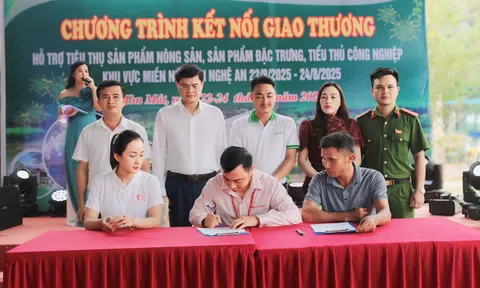 Nghệ An: Kết nối giao thương, hỗ trợ tiêu thụ sản phẩm tại Khu du lịch Hòn Mát