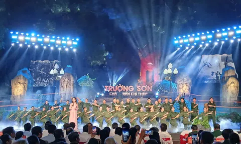 Chương trình nghệ thuật đặc biệt “Trường Sơn-Chân trần chí thép”