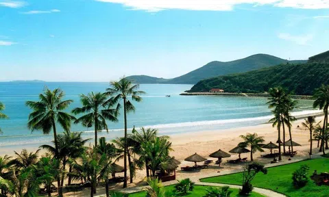 Xây dựng Thanh Hóa thành nơi du lịch trọng điểm của cả nước: Hải Tiến – bãi biển hoang sơ, mộc mạc níu chân du khách