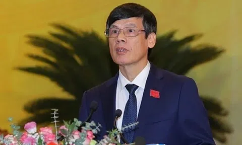 Khởi tố nguyên Chủ tịch UBND tỉnh Thanh Hóa Nguyễn Đình Xứng