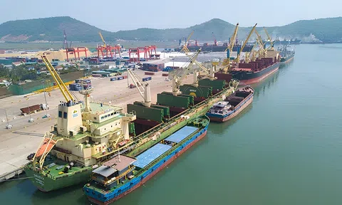 Xây dựng cảng container Long Sơn: Tuyên truyền là khâu then chốt