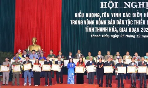 Tôn vinh các điển hình tiên tiến trong vùng đồng bào dân tộc thiểu số xứ Thanh