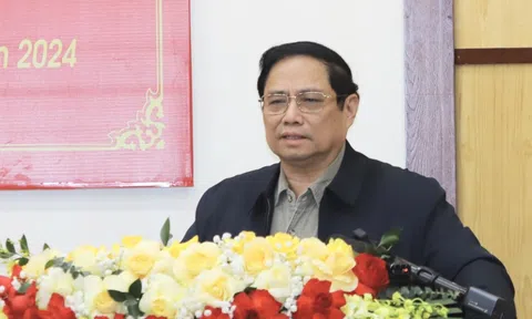 Thủ tướng Chính phủ chỉ đạo khẩn trương đẩy nhanh tiến độ thực hiện dự án đường dây 500kV