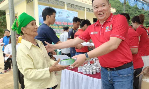 Ấm áp nghĩa tình vùng biên cương xứ Thanh