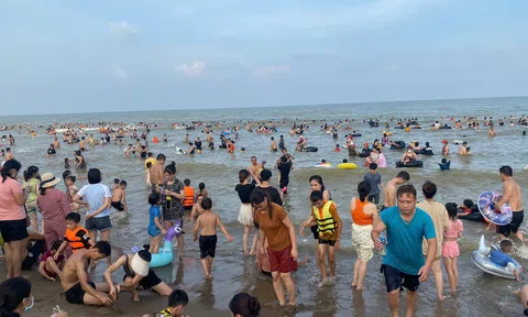 Hàng nghìn du khách đổ về Thanh Hóa trong dịp nghỉ Lễ 2/9