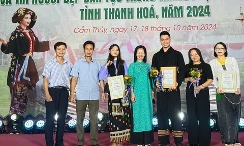 Xứ Thanh rực rỡ sắc màu - Nét đẹp văn hóa dân tộc tái hiện trong hội thi