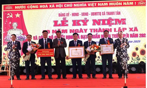 Thanh Tân: 40 năm “lột xác” từ xã nghèo đến Nông thôn mới