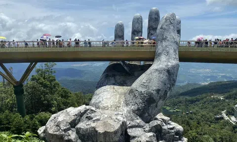 Miền Trung hiện thực hóa khát vọng vươn ra biển lớn