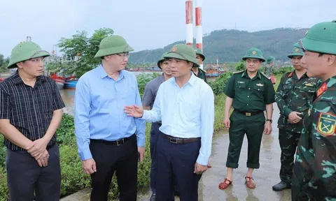 Bí thư Tỉnh ủy Thanh Hóa kiểm tra công tác ứng phó với bão số 3