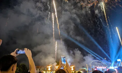 Thanh Hóa rực sáng pháo hoa mừng 80 năm Cách mạng Tháng Tám và Quốc khánh 2/9