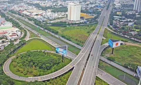 TP.HCM và Long An thống nhất sớm triển khai 5 dự án giao thông quan trọng